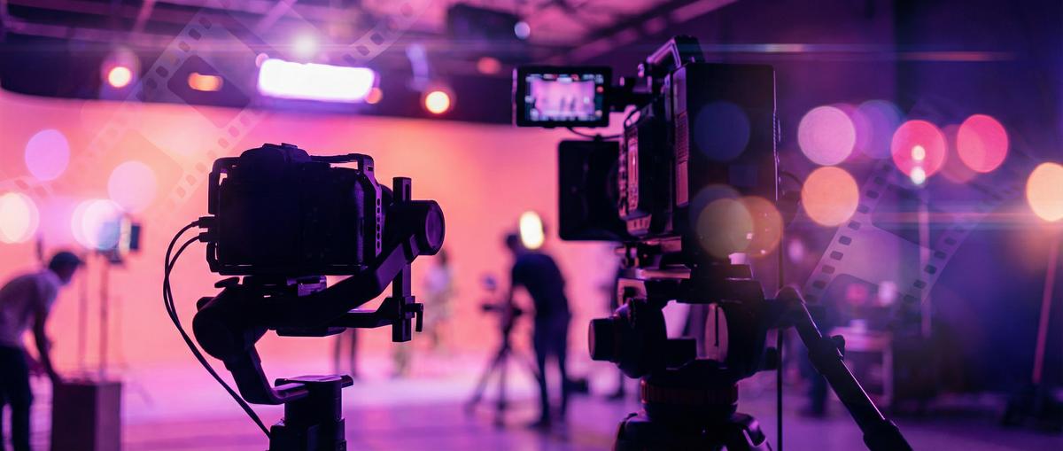 小马拉大车影视传媒视频社区